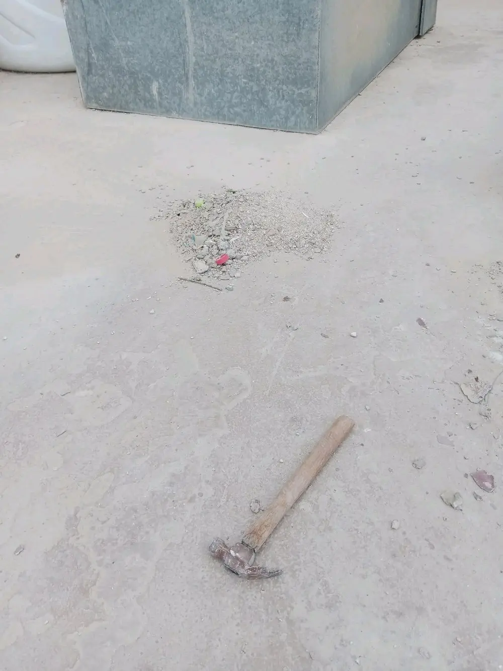 خدمات عزل الاسطح والجدران