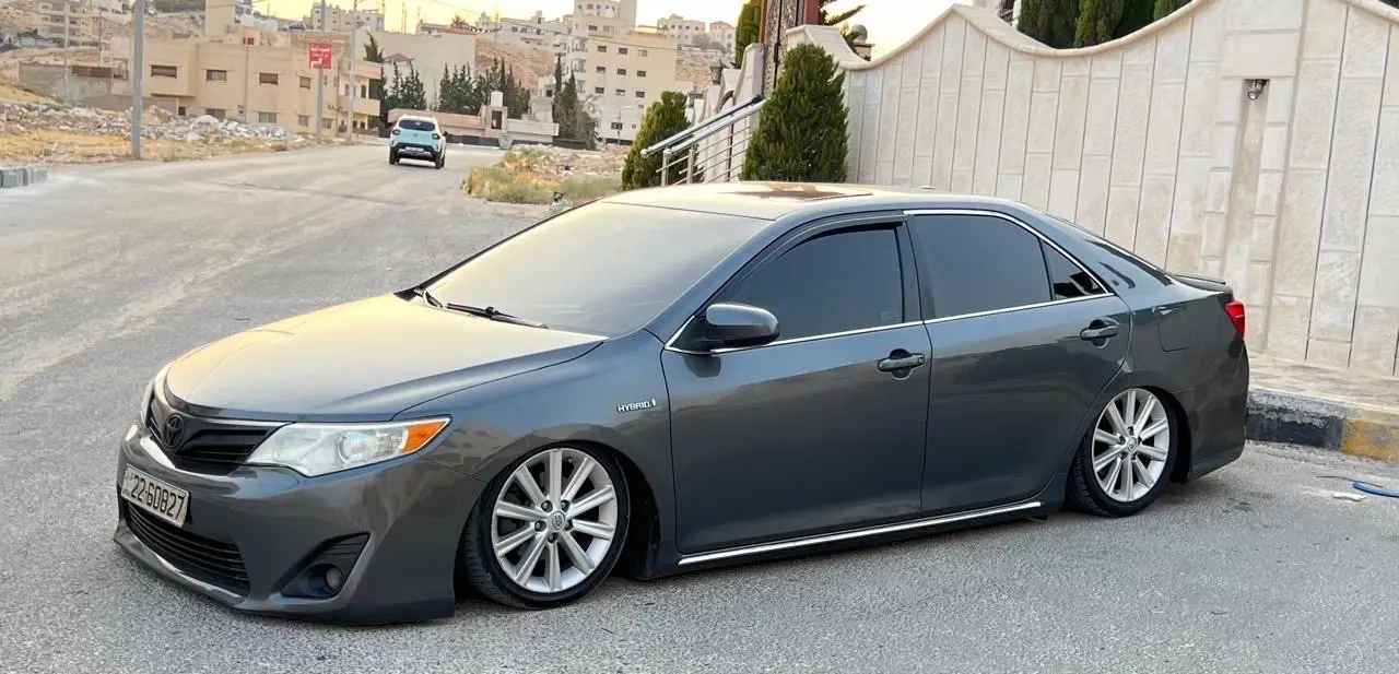 تويوتا كامري 2014 عليها طقم هايدروليك 8 حركات نخب اول