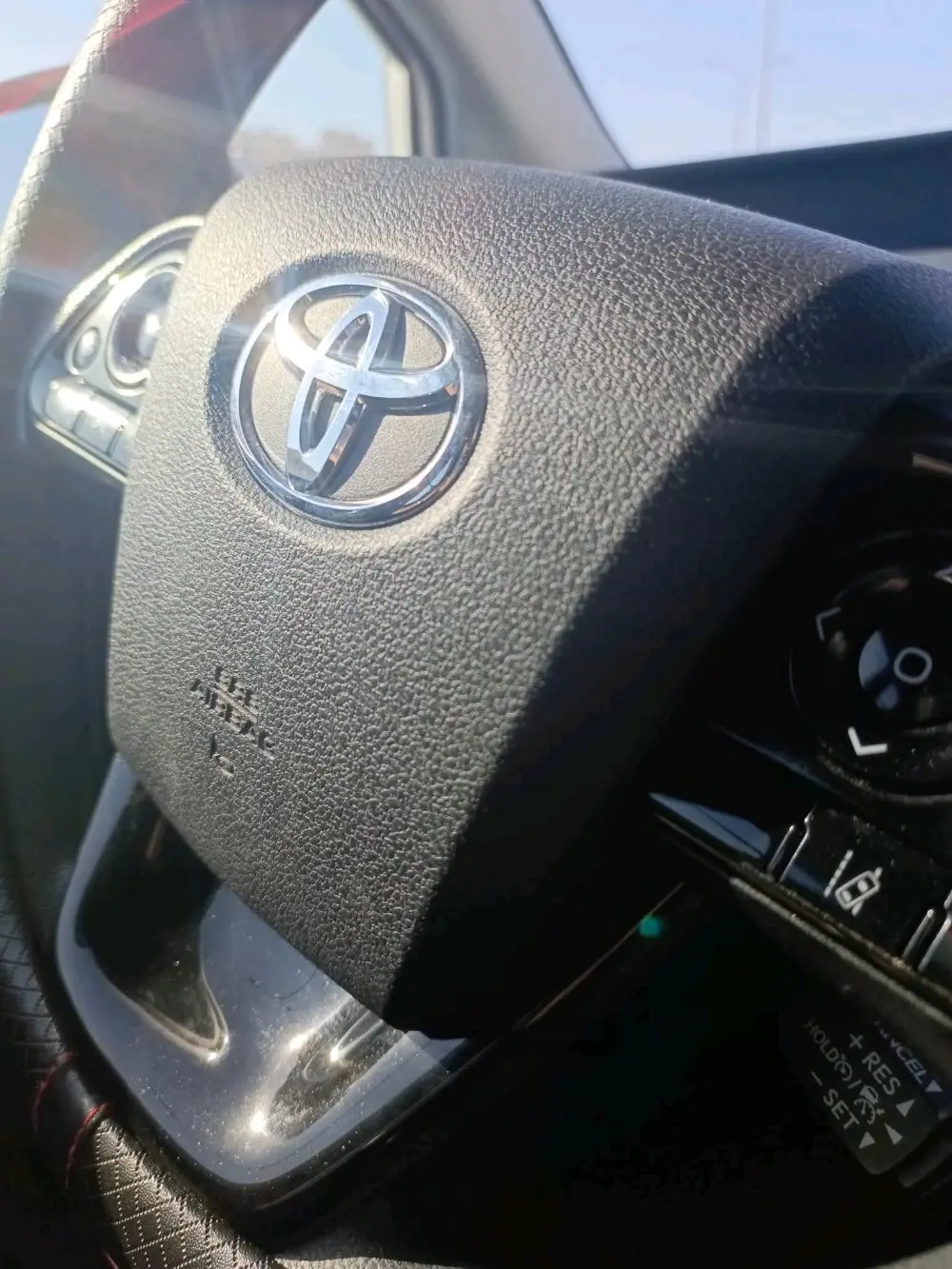 تويوتا بريوس  للبيع او البدل٢٠٢١