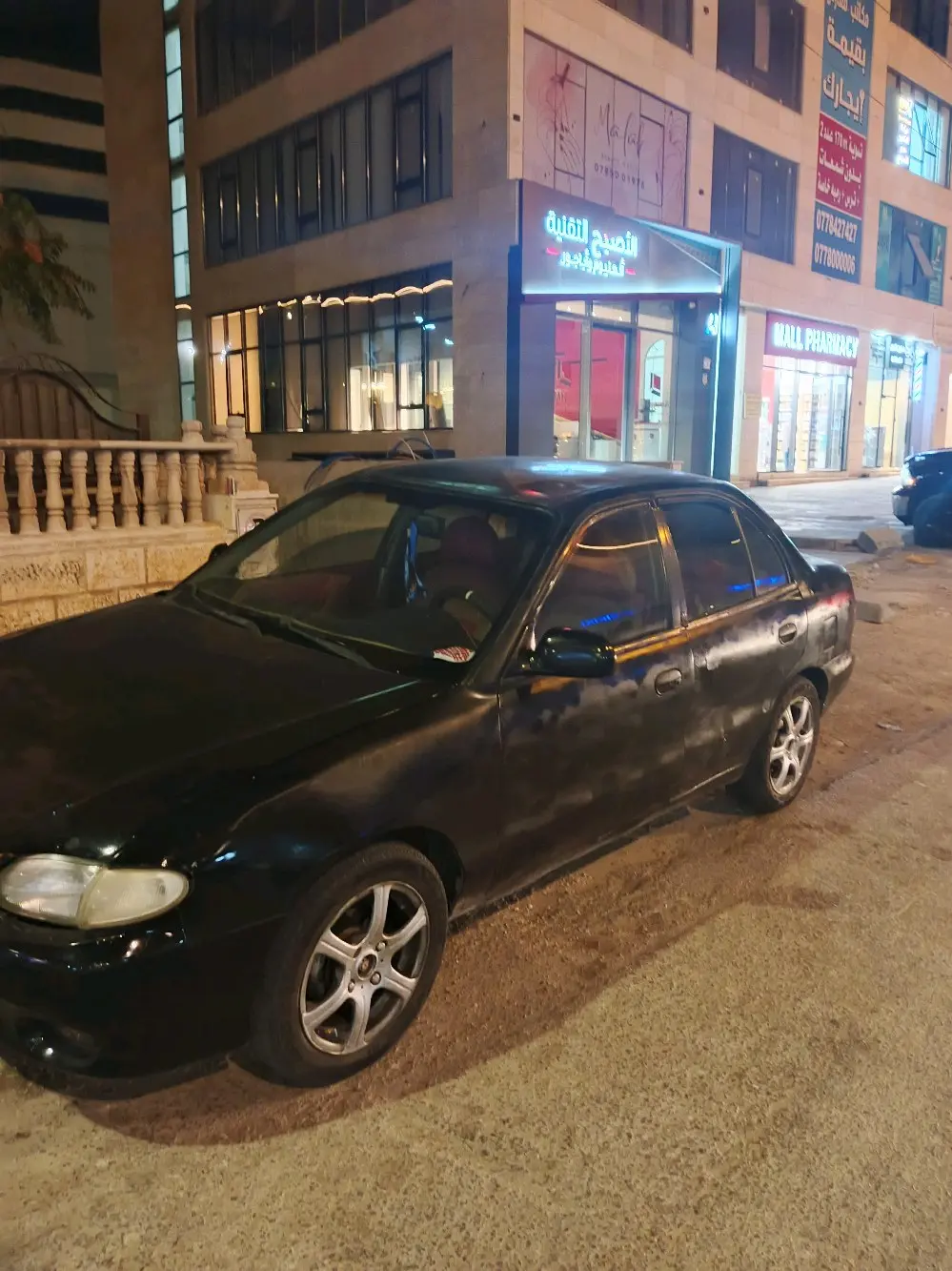 سيارة هونداي اكسنت موديل ٩٩ بحالة جيدة جدا غير مرخصة
