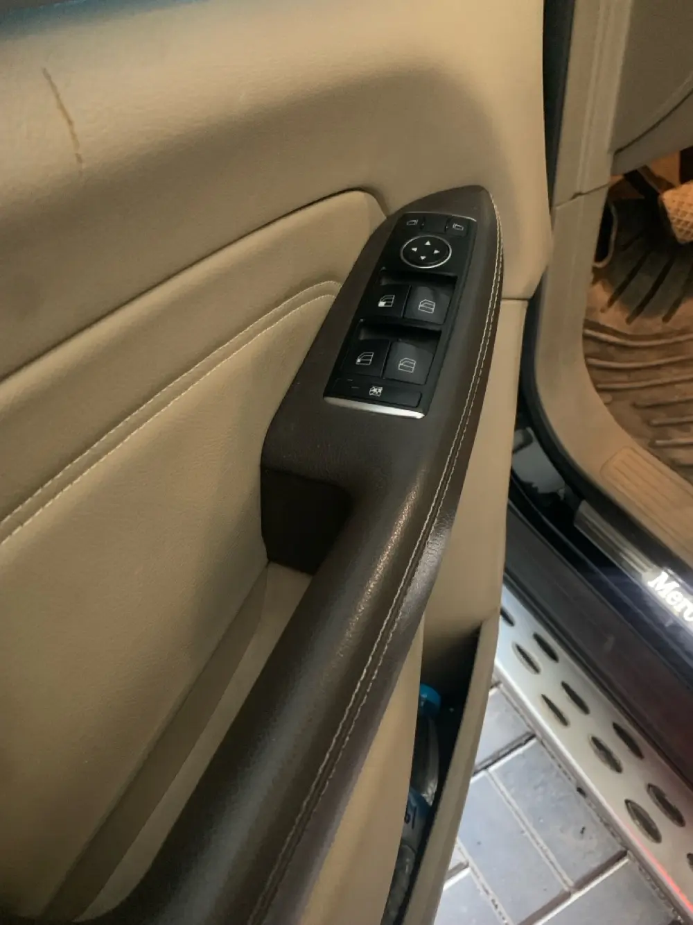 سيارة مرسيدس  ML350 2014  للبيع