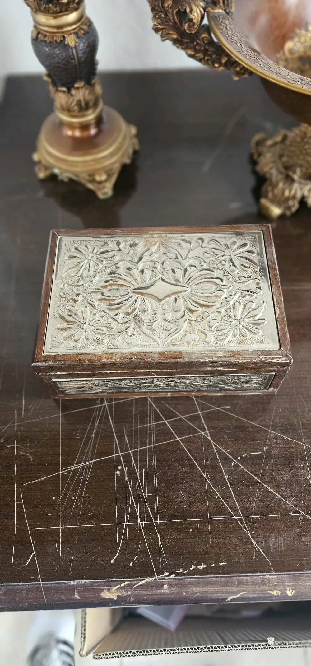 تحف فنية كلاسيكية فاخرة بطراز أوروبي أنيق – قطع ديكور مميزة للبيت أو المكتب تحف