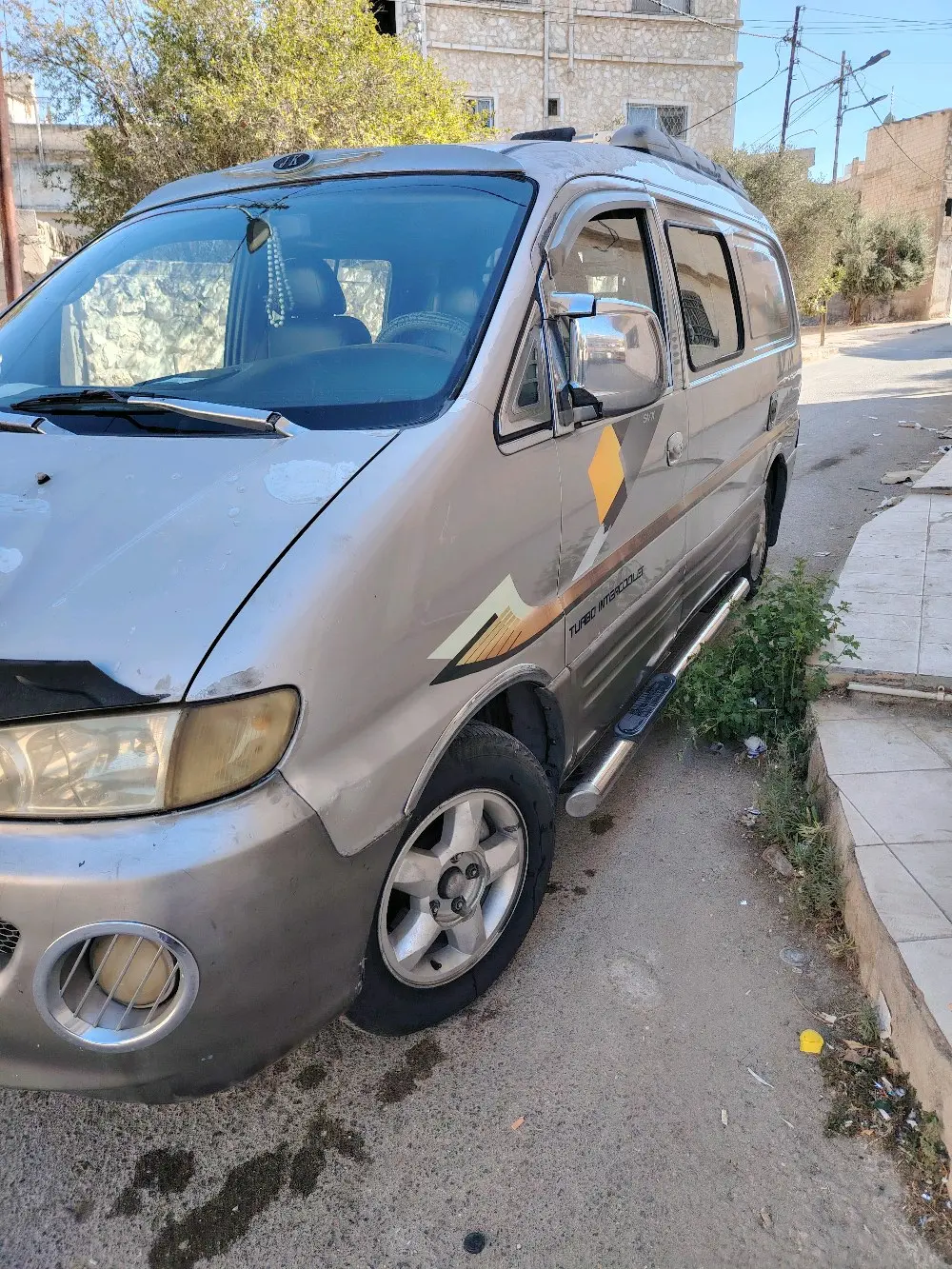 باص ستاركس للبيع موديل 2003