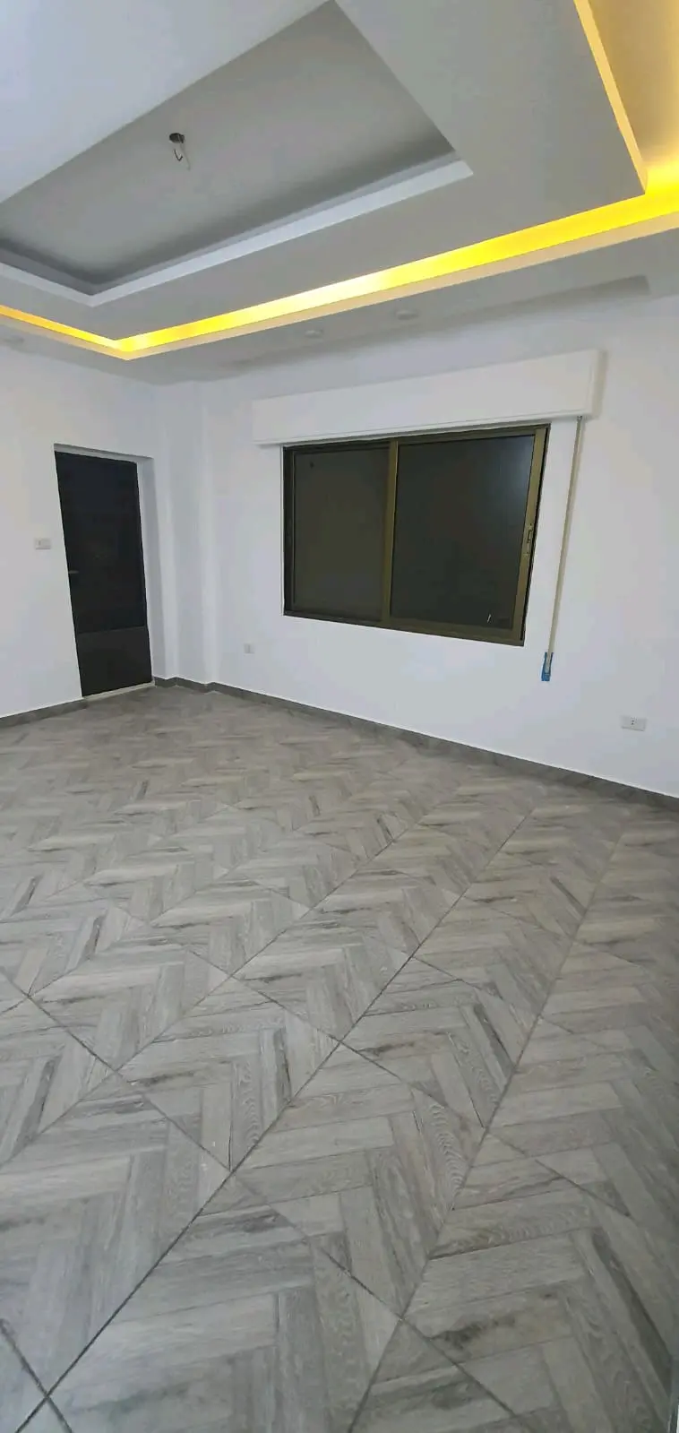 شقة سوبر ديلوكس بناء حديث ، نادي السباق شيك المطار