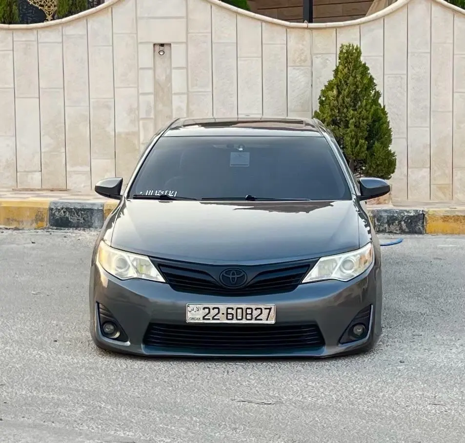 تويوتا كامري 2014 عليها طقم هايدروليك 8 حركات نخب اول