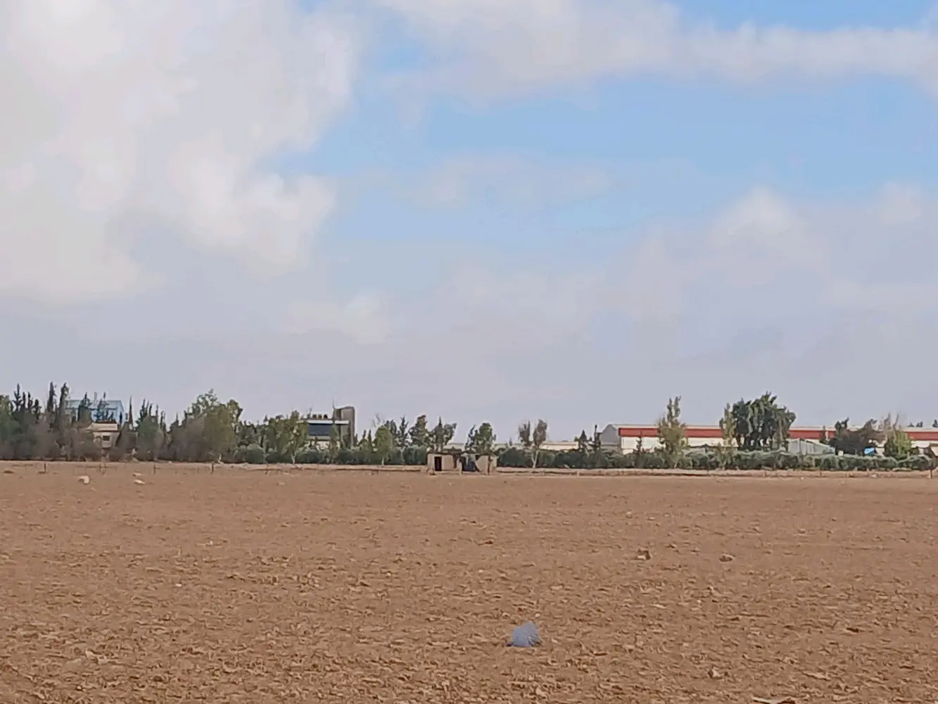 أرض للبيع في الجيزة قرب شارع المطار