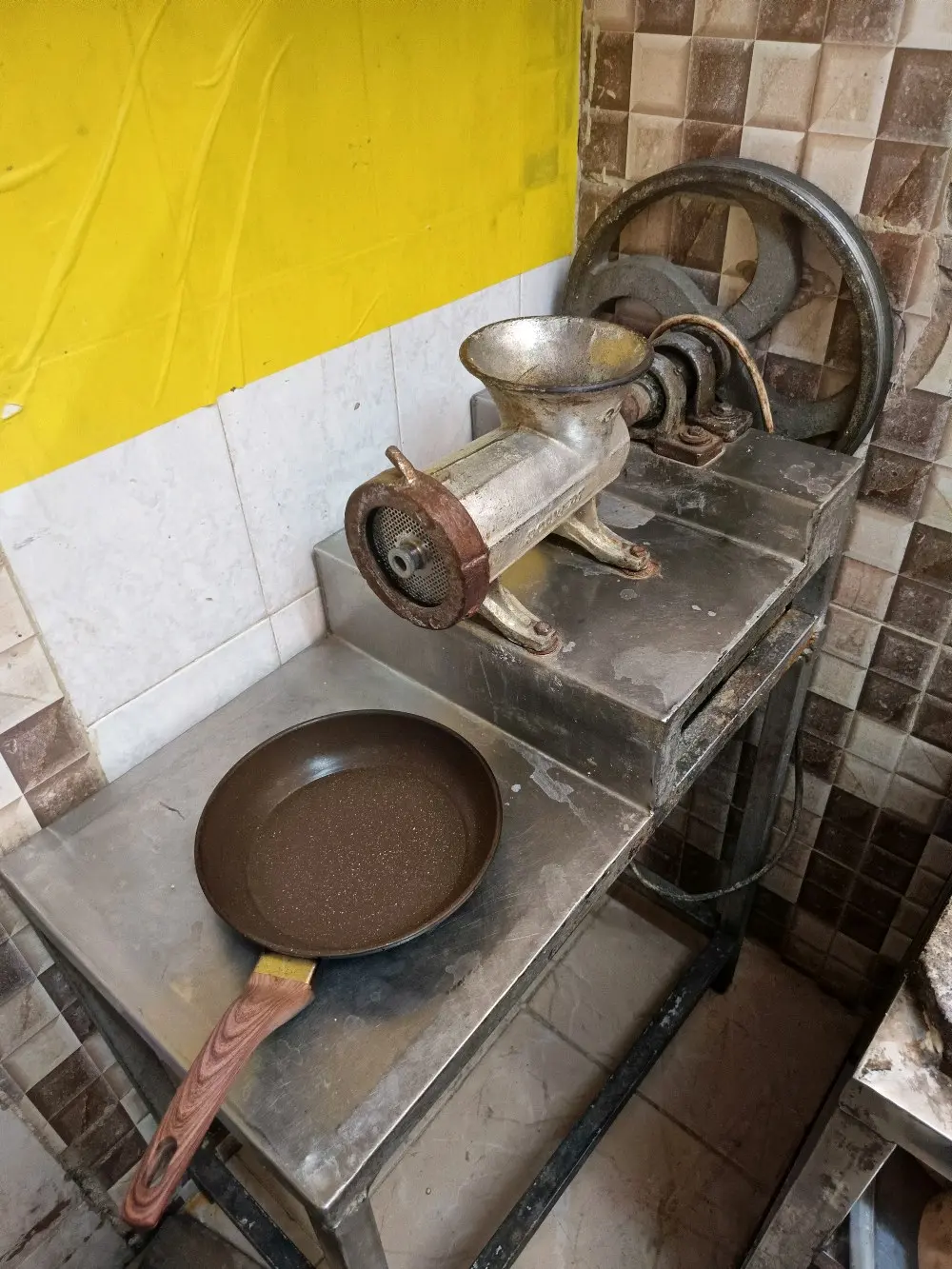 عدة مطعم كاملة