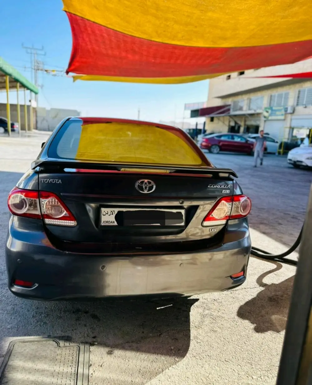 كورولا موديل ٢٠١٢ للبيع