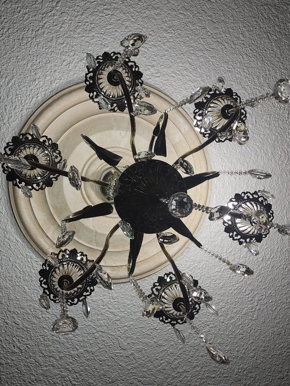 ثريات عدد ٢