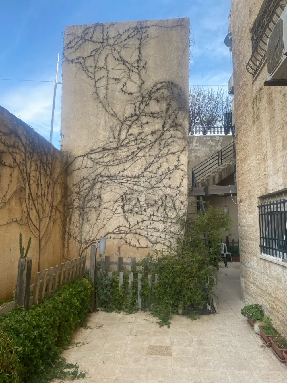 شقة للبيع بالياسمين مقابل مدرسة برهان كمال