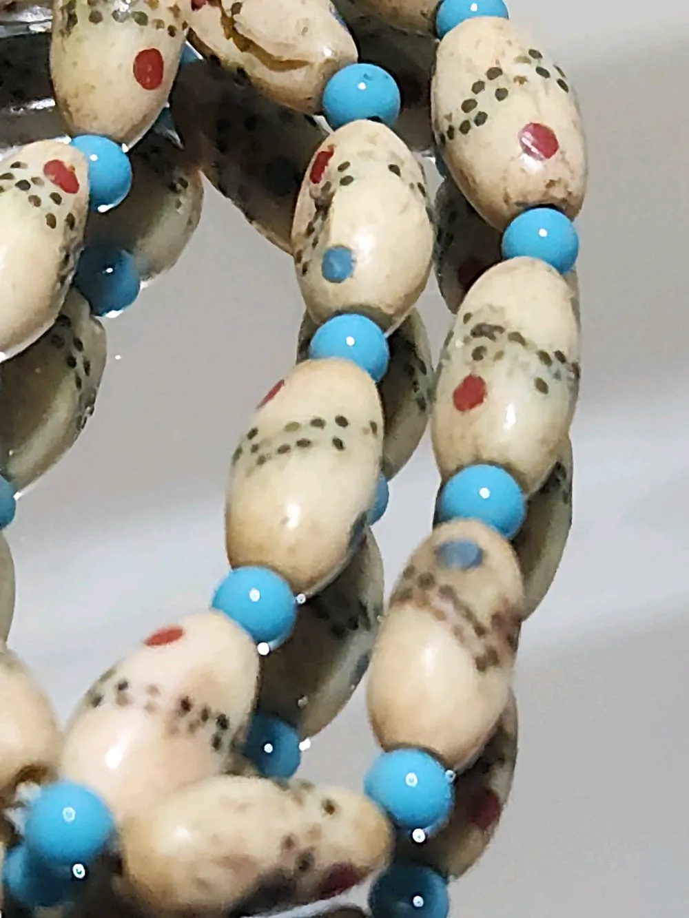 قلادة قديمه