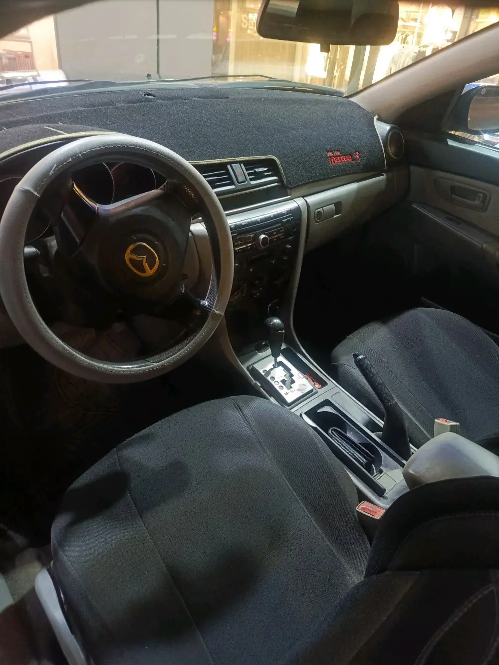 مازدا للبيع زوم ٣ موديل ٢٠٠٦