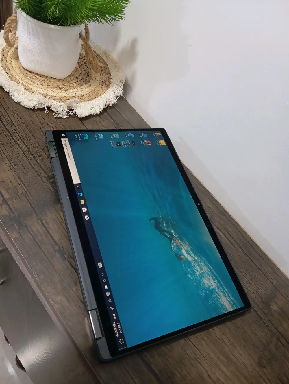 Dell Latitude 7410 360X 2in 1 لابتوب وتابلت بنفس الوقت .