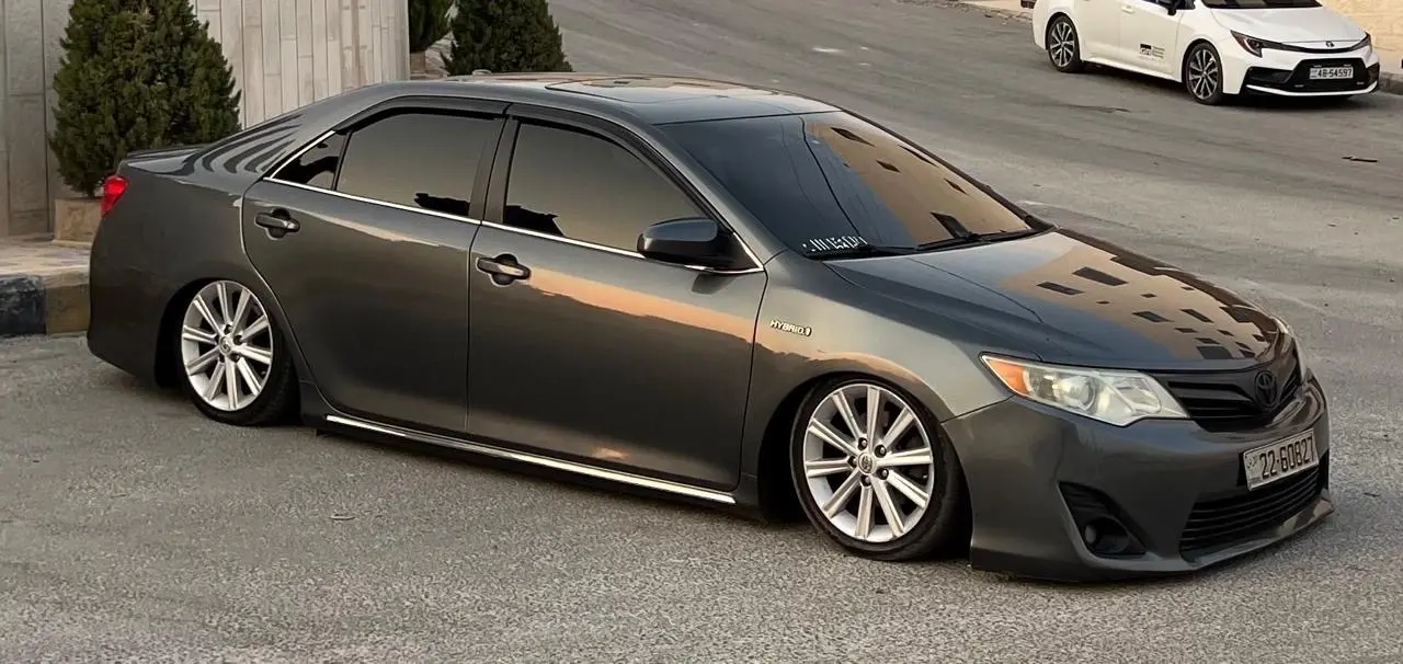 تويوتا كامري 2014 عليها طقم هايدروليك 8 حركات نخب اول