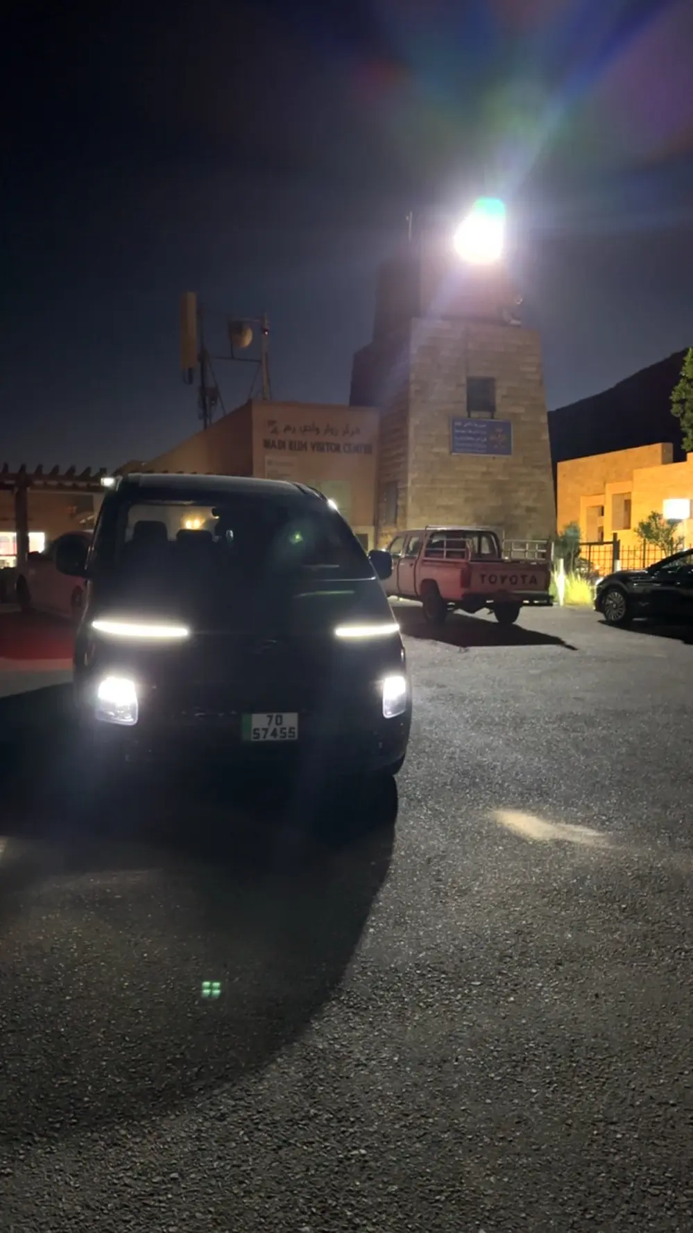 توصيل واستقبال من والى المطار والجسور وجميع المواقع السياحية