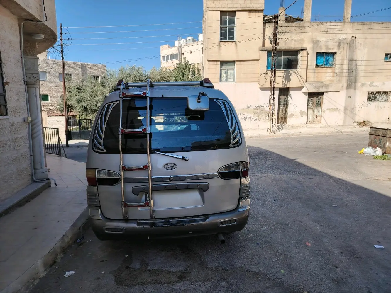 باص ستاركس للبيع موديل 2003