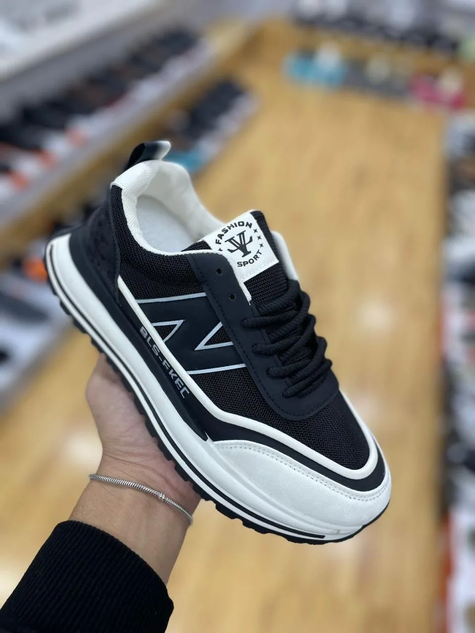 أحذية رجالي و ستاتي جملة ومفرق