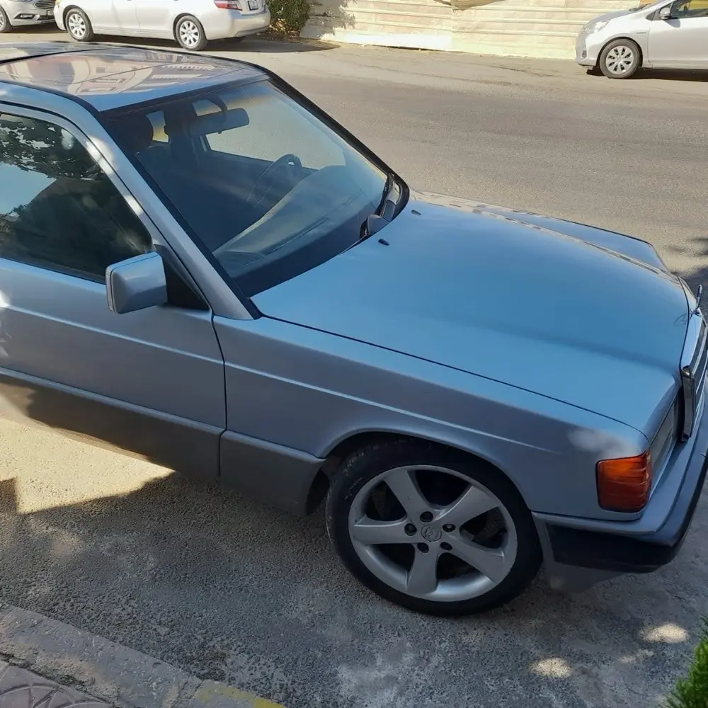 مرسيدس ١٩٠ موديل ٨٥