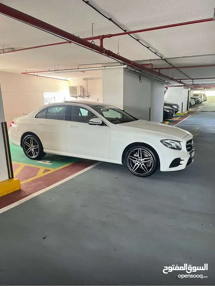 مرسيدس E300 لؤلؤي