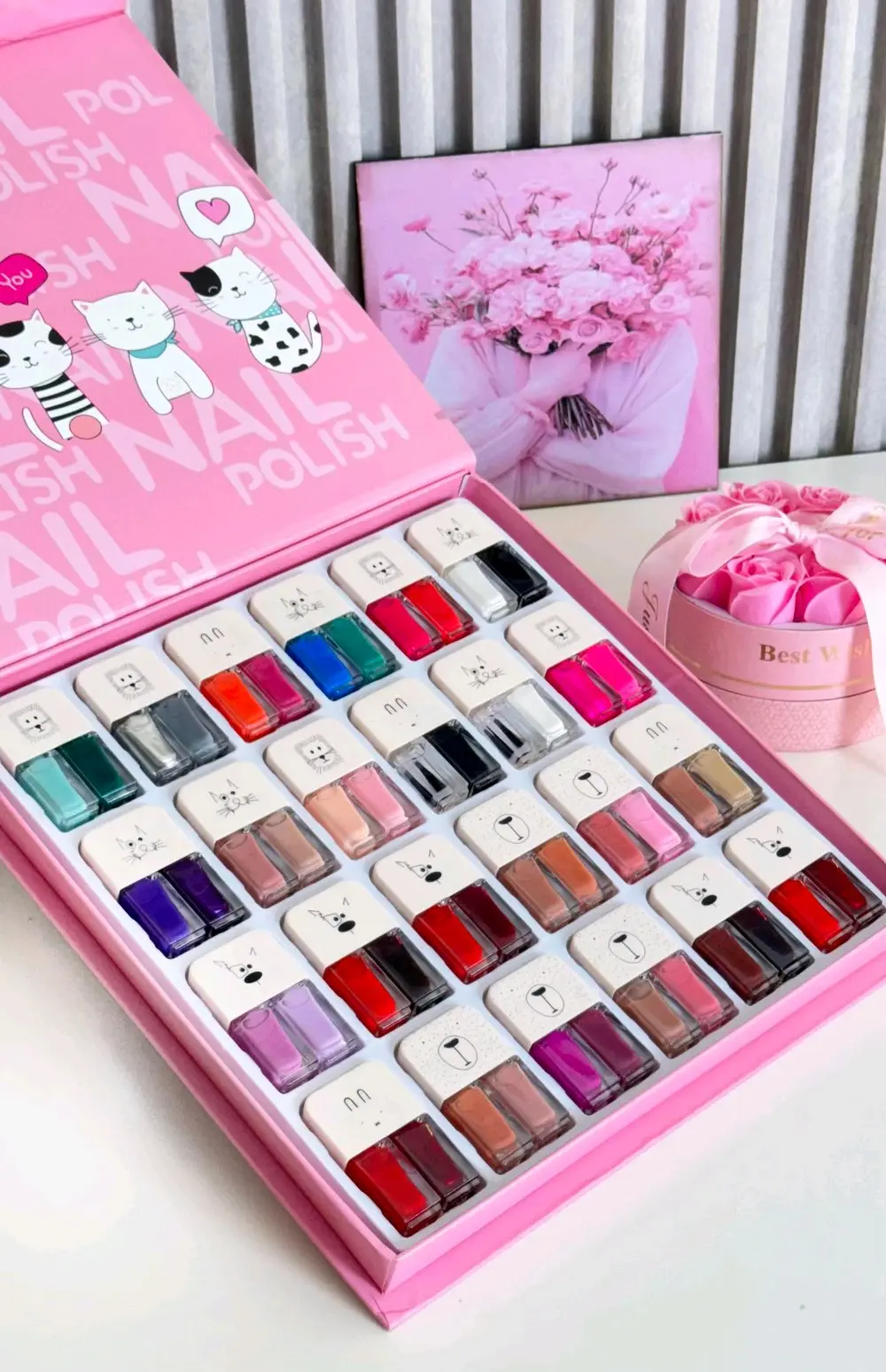 *طقم المناكير Nail Polish*