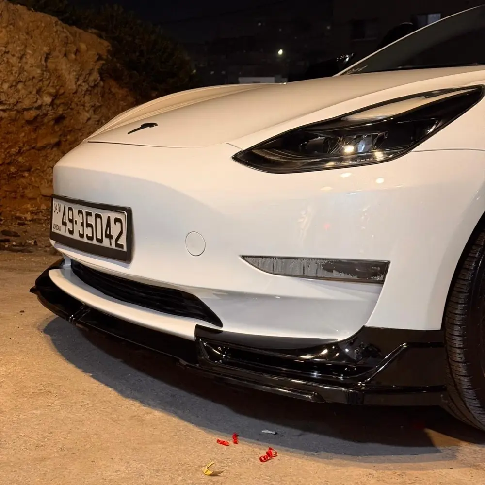 اكسسوارات سيارات تسلا