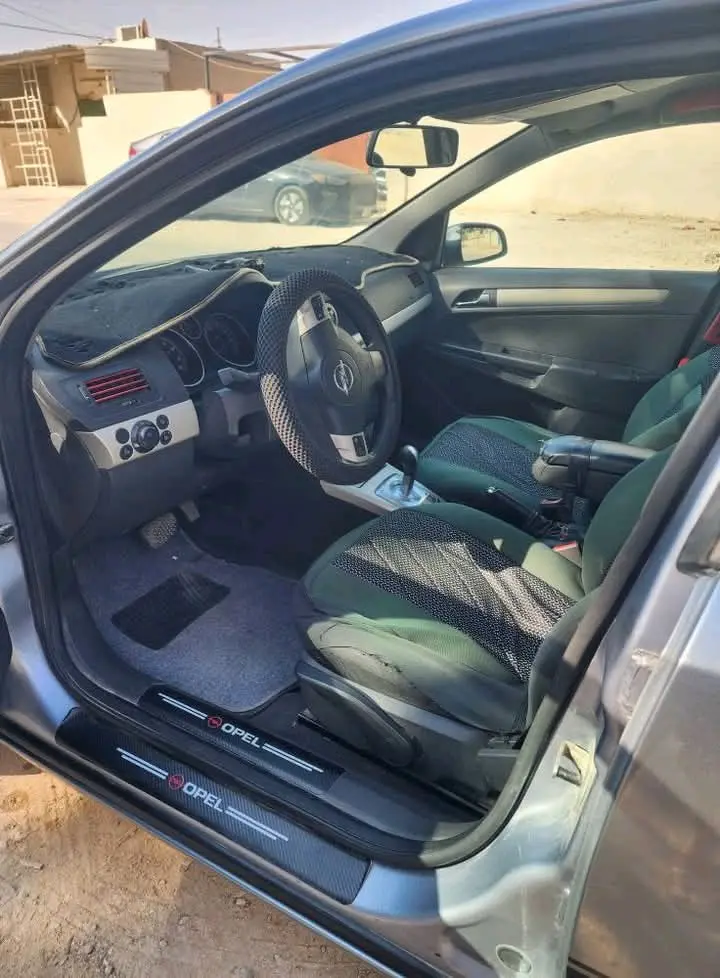 اوبل استرا ٢٠٠٨ opel astra 2008