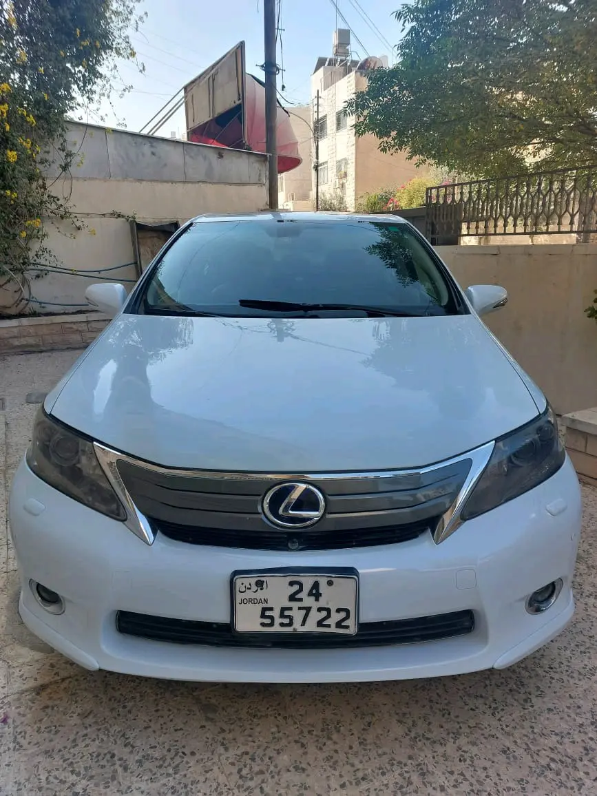 Lexus hs250 /2010
