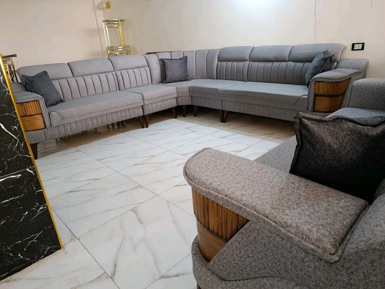 مفروشات النشامى