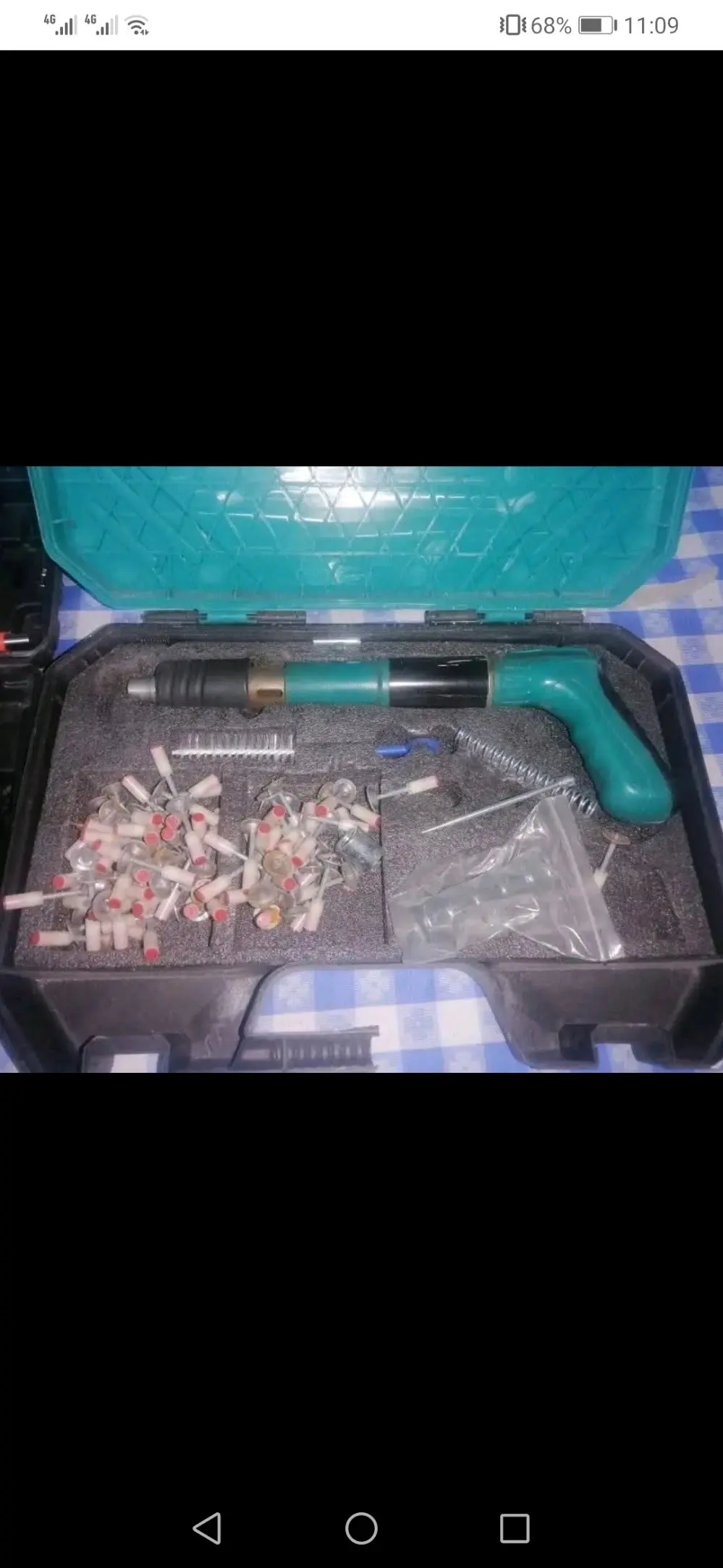 معدات يديوية ومروحتين للبيع بسعر مغري