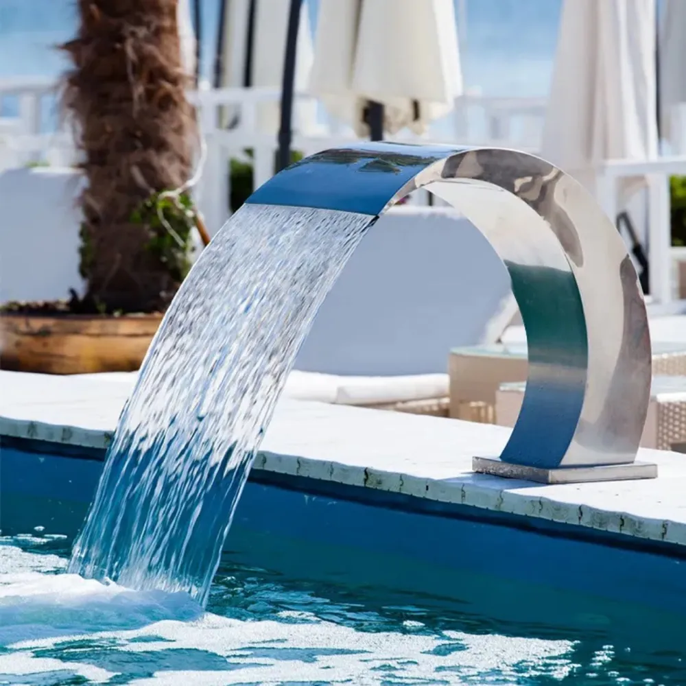 مستلزمات برك سباحة