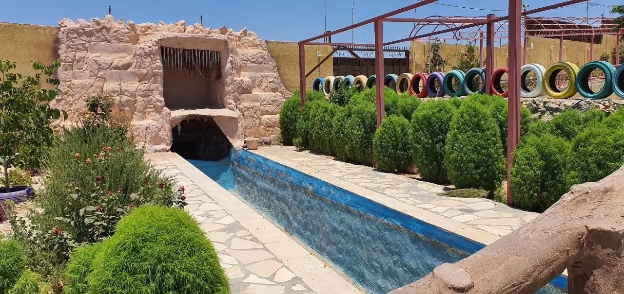 مزرعة للبيع طريق المطار