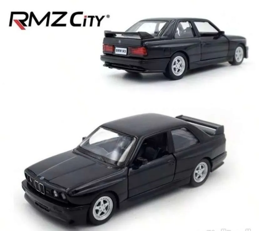 سيارة بوز نمر BMW/M3 كوبية