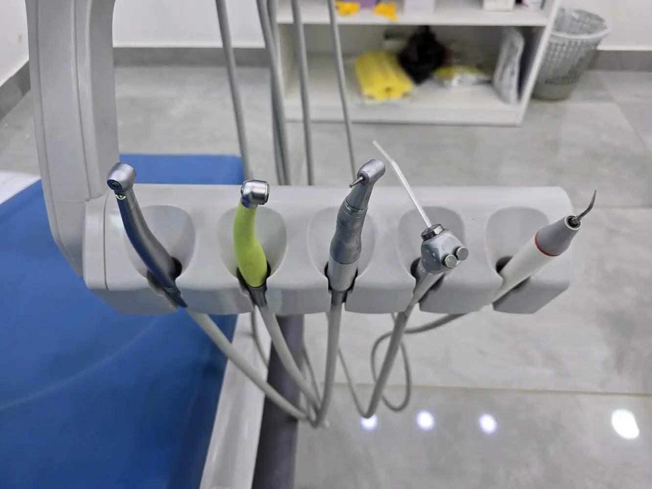 عيادة طب أسنان وطب عام حديثة  للبيع بسعر حرررق