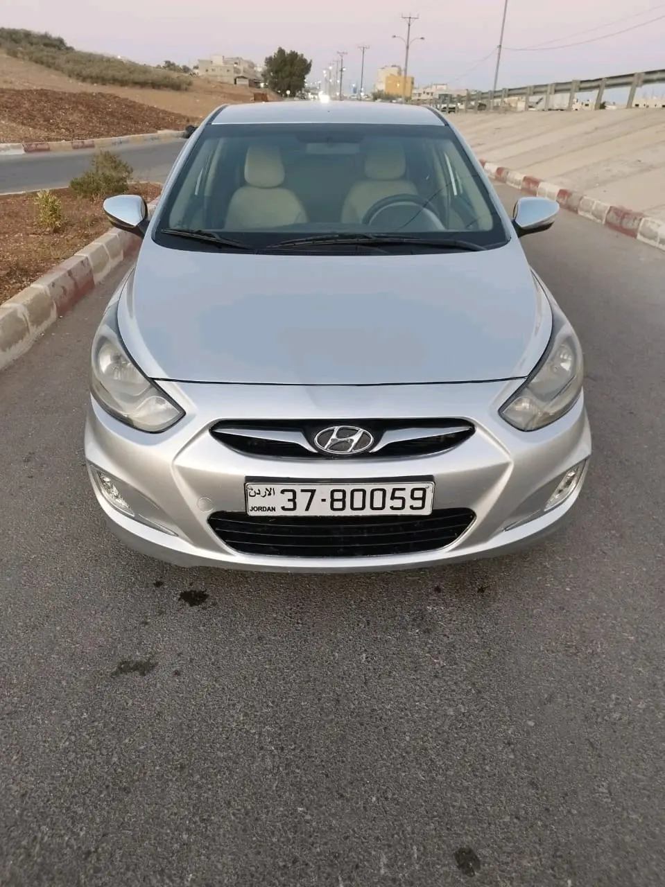 هيونداي اكسنت 2015 لون سلفر ماتور 1600 فحص 3 جيد