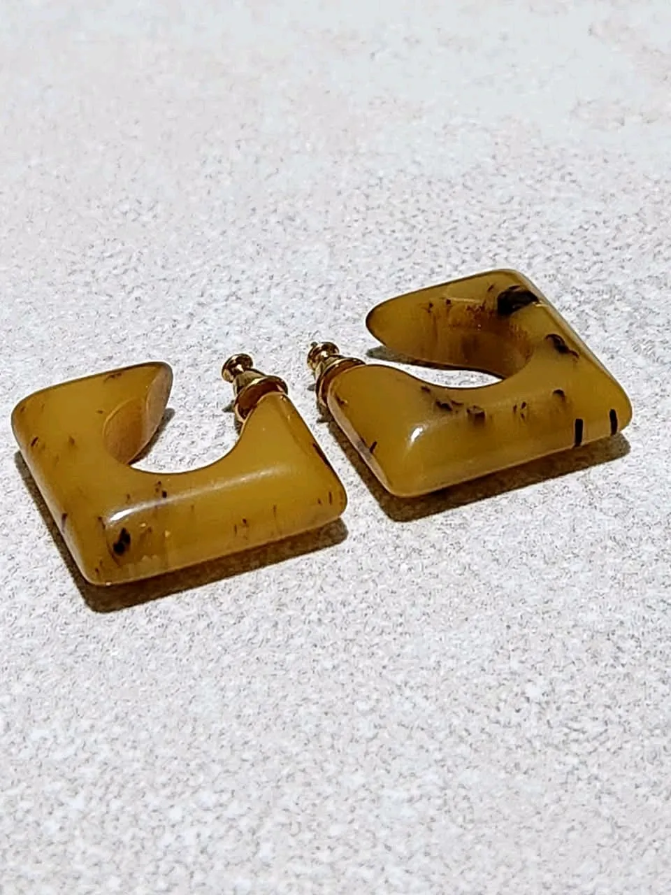 أقراط من  مجموعة مونيه طراز عتيق