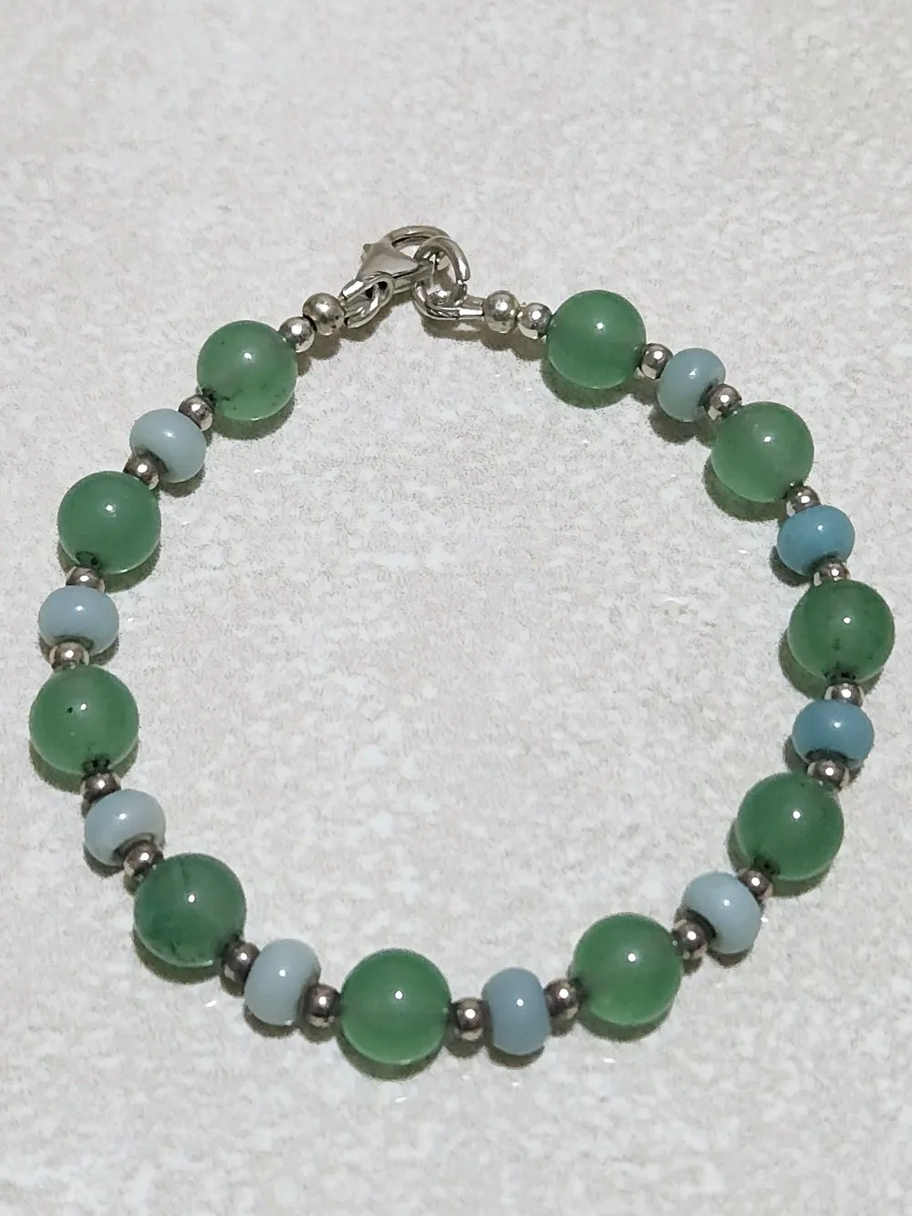 اساور احجار كريمه