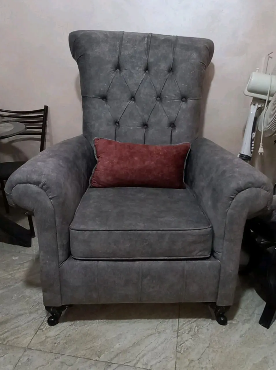 طقم كنب بحال الوكاله شبه جديد