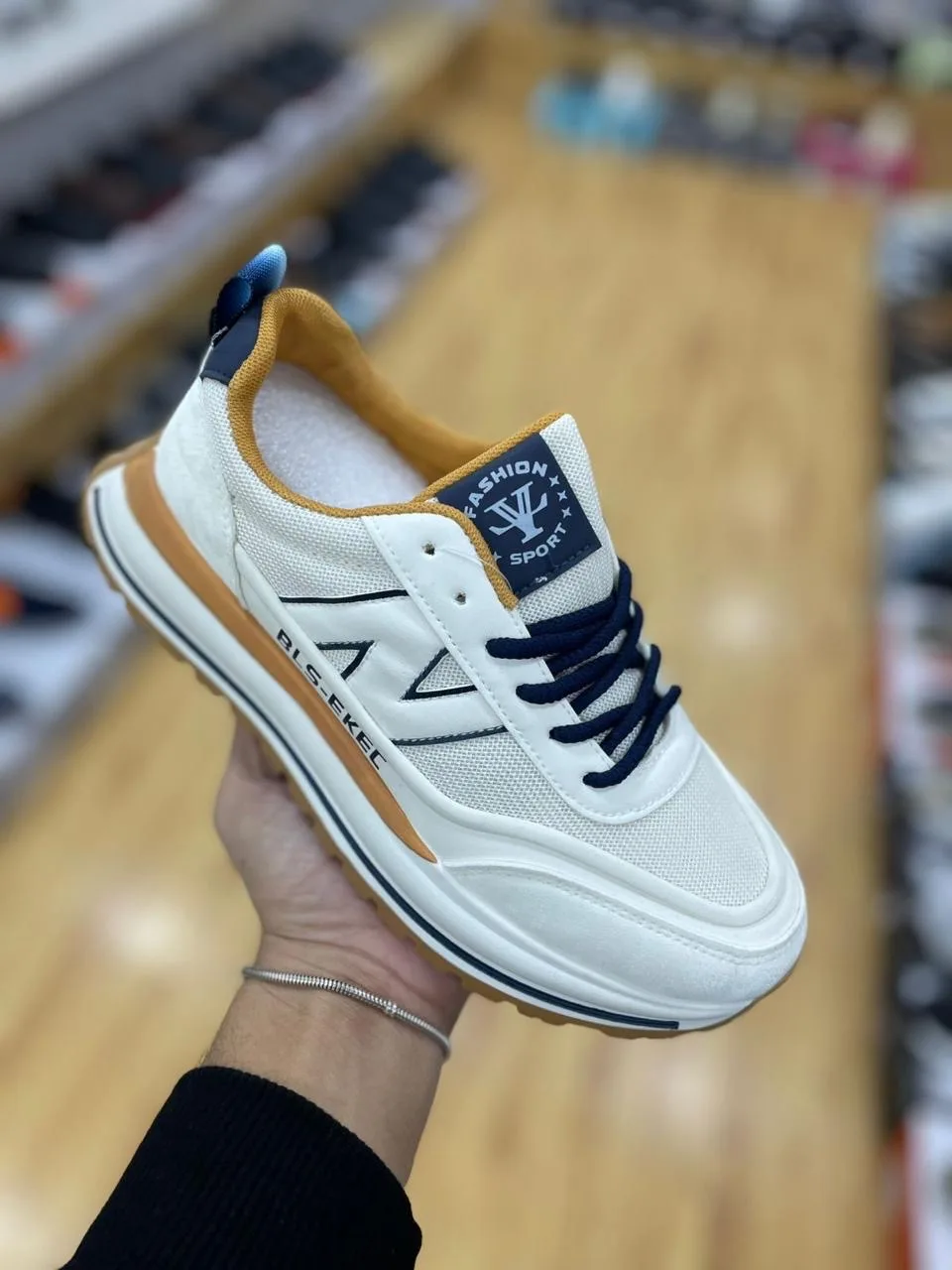 أحذية رجالي و ستاتي جملة ومفرق