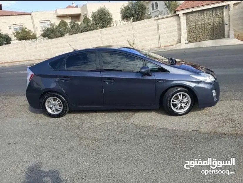 تويوتا بريوس 2011 TOYOTA PRIUS