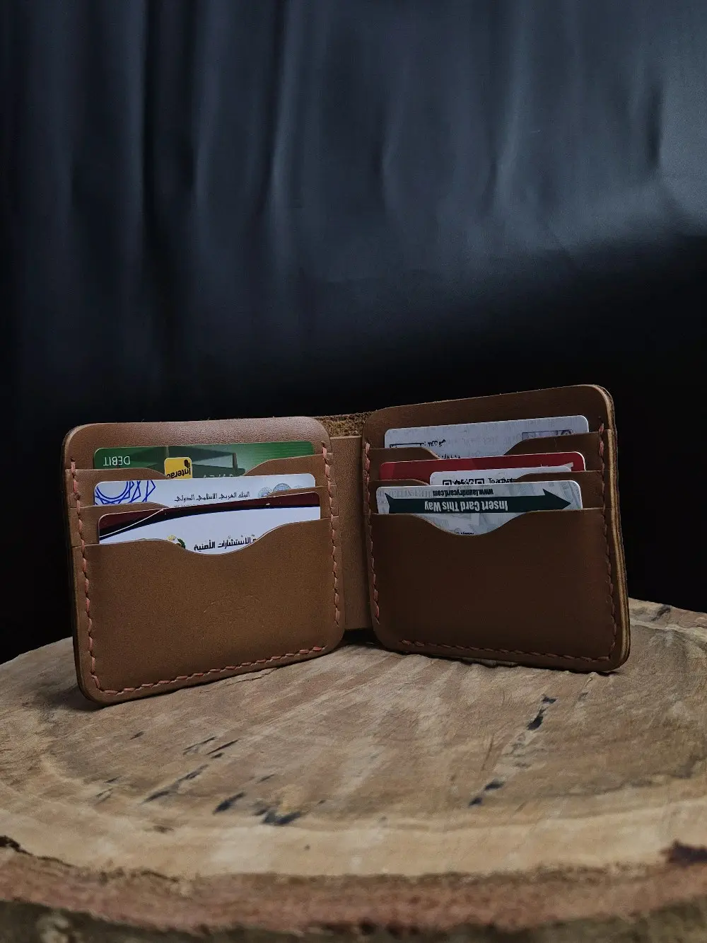 محافظ جلد طبيعي هاندميد