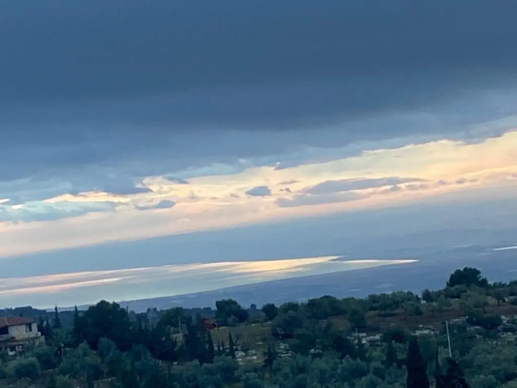 فبلا مودرن حديثة البناء