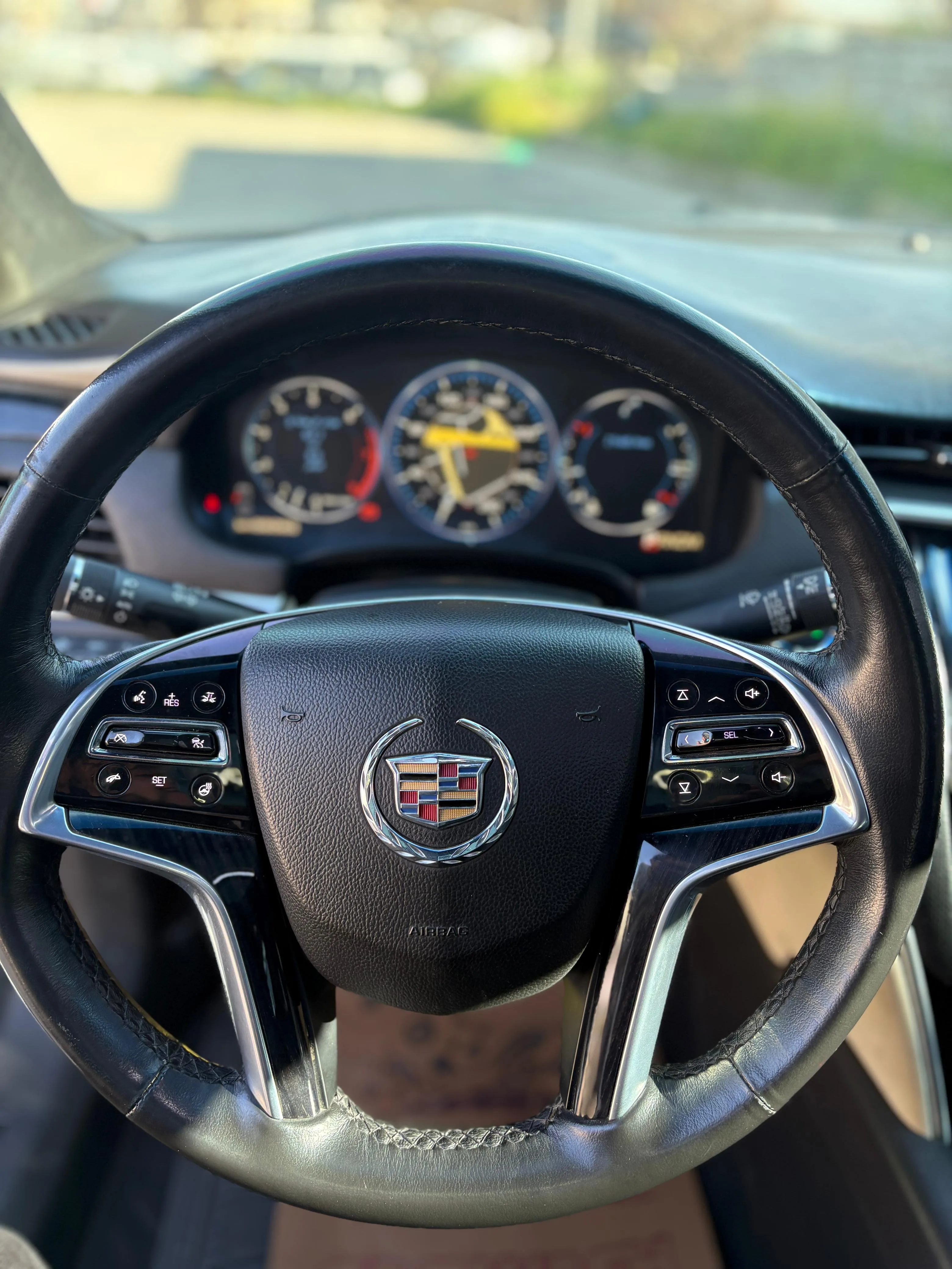 كاديلاك xts4 2013