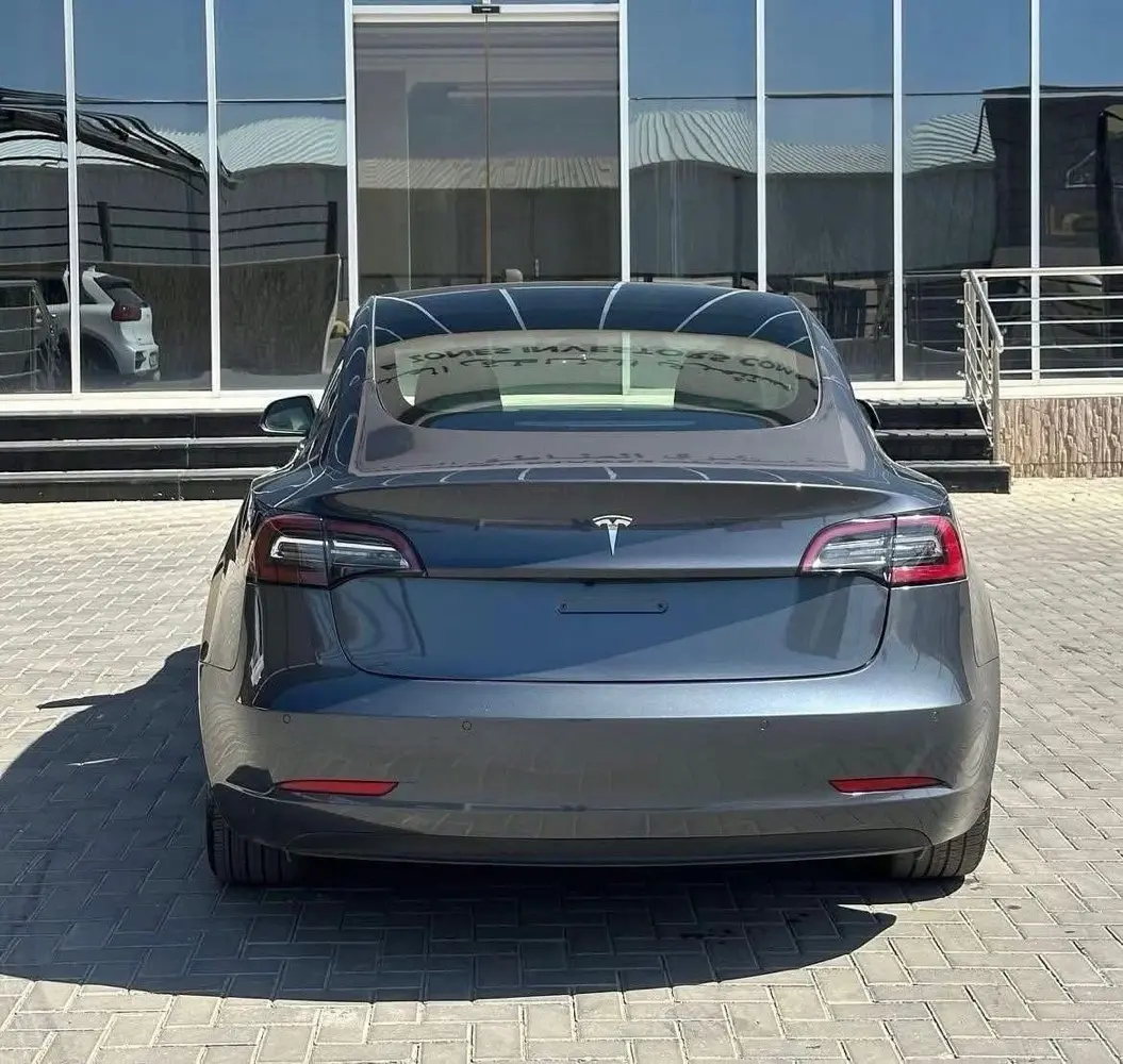 تسلا موديل ٣