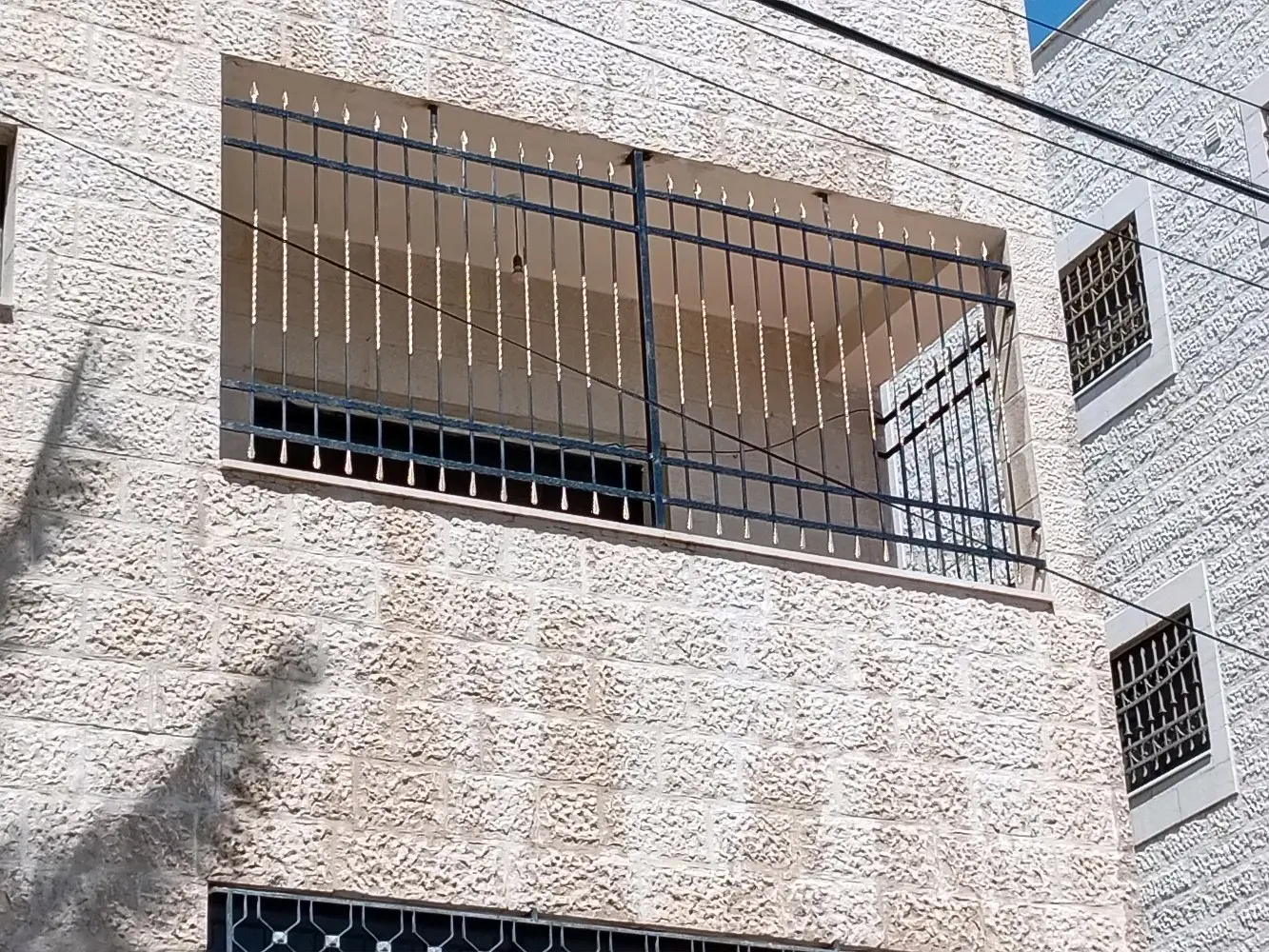 العكرماوي للحدادة العامة والمتنقلة داخل الهاشمي الشمالي وضواحي عمان