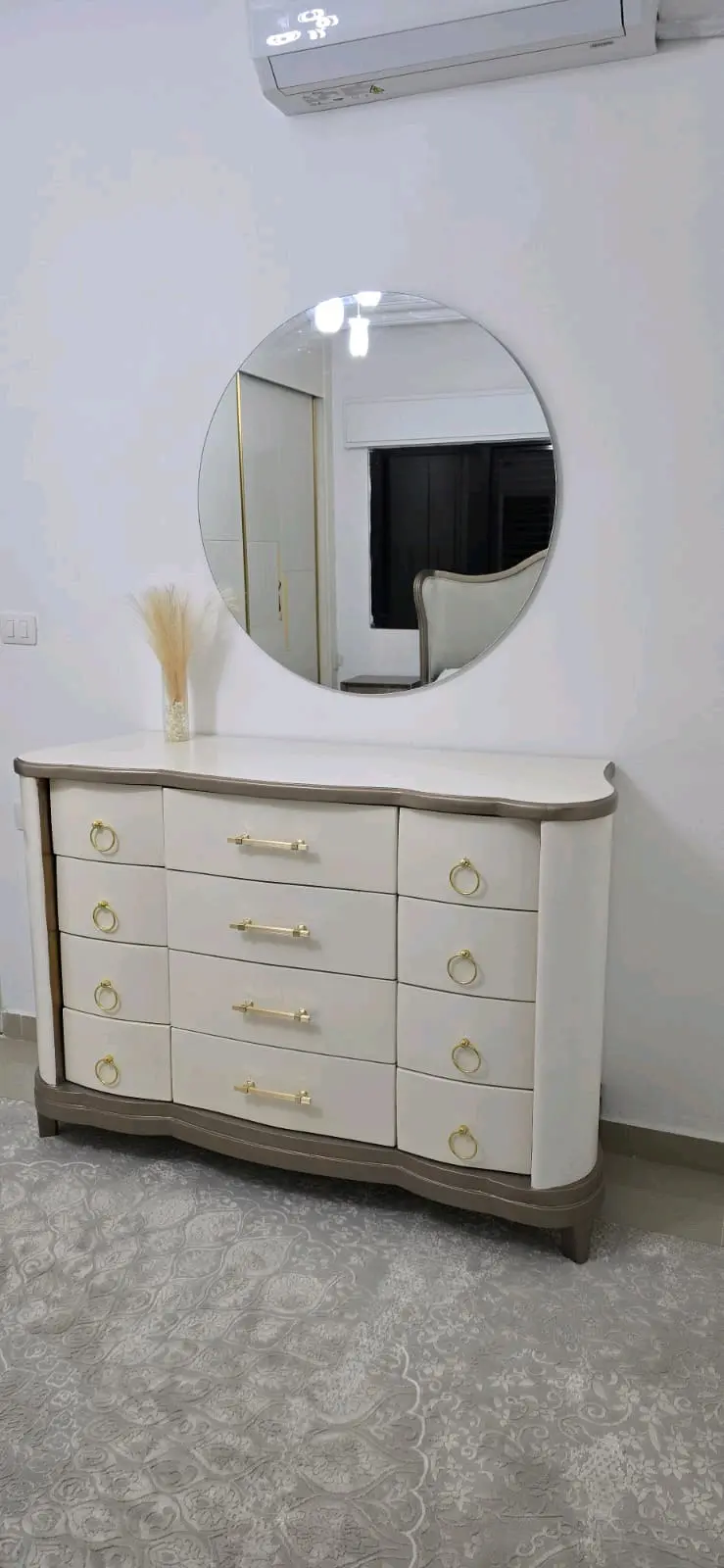 نجار موبيليا وديكور