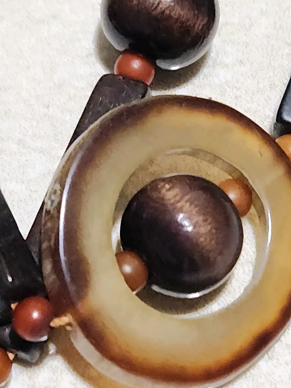 قلادة من حلقات الخرتيت