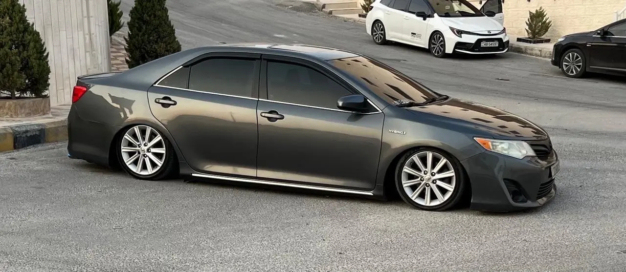 تويوتا كامري 2014 عليها طقم هايدروليك 8 حركات نخب اول