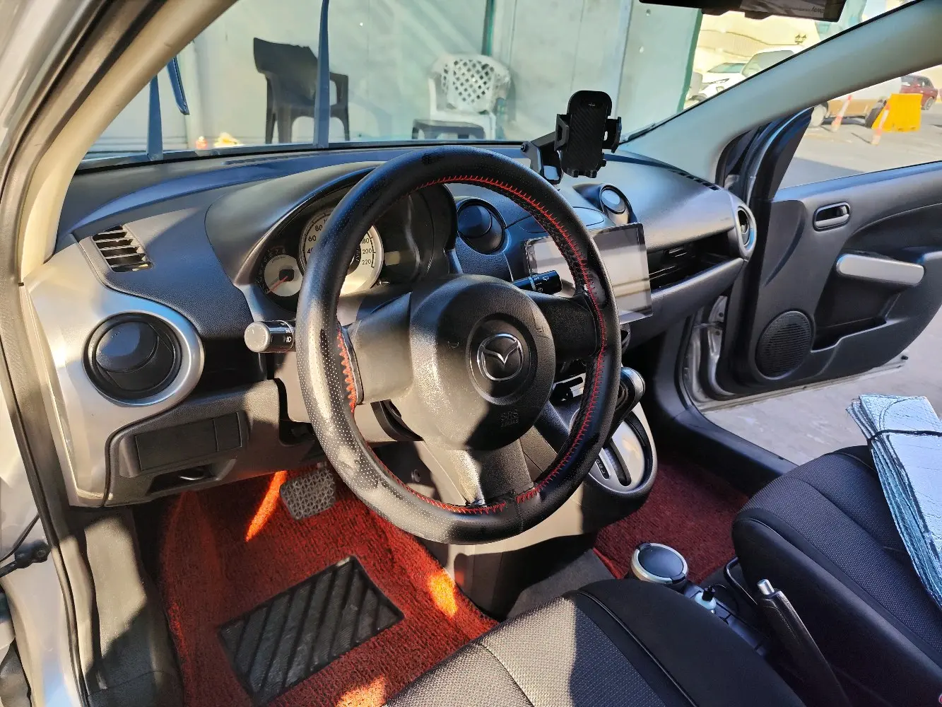 مازدا زووم 2 هاتشباك موديل 2012