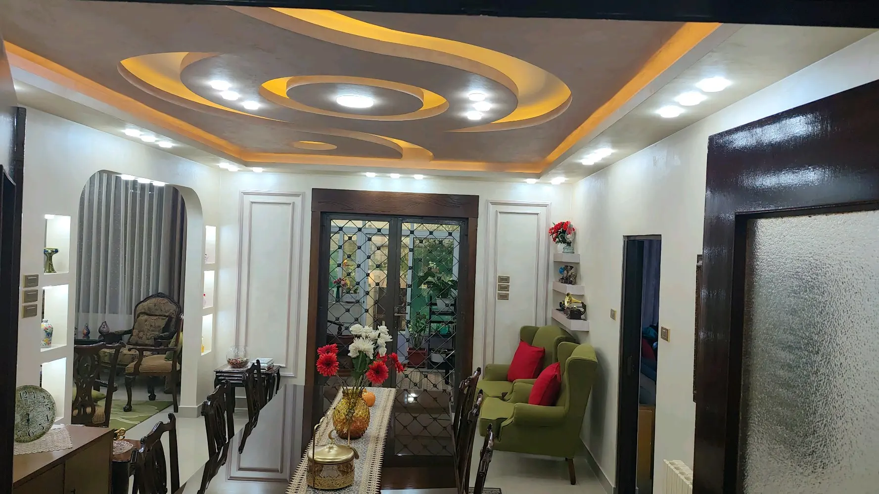 عمارة للبيع في طبربور