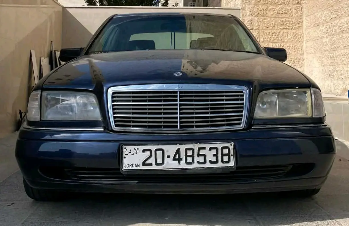 مرسيدس C200 موديل 1996